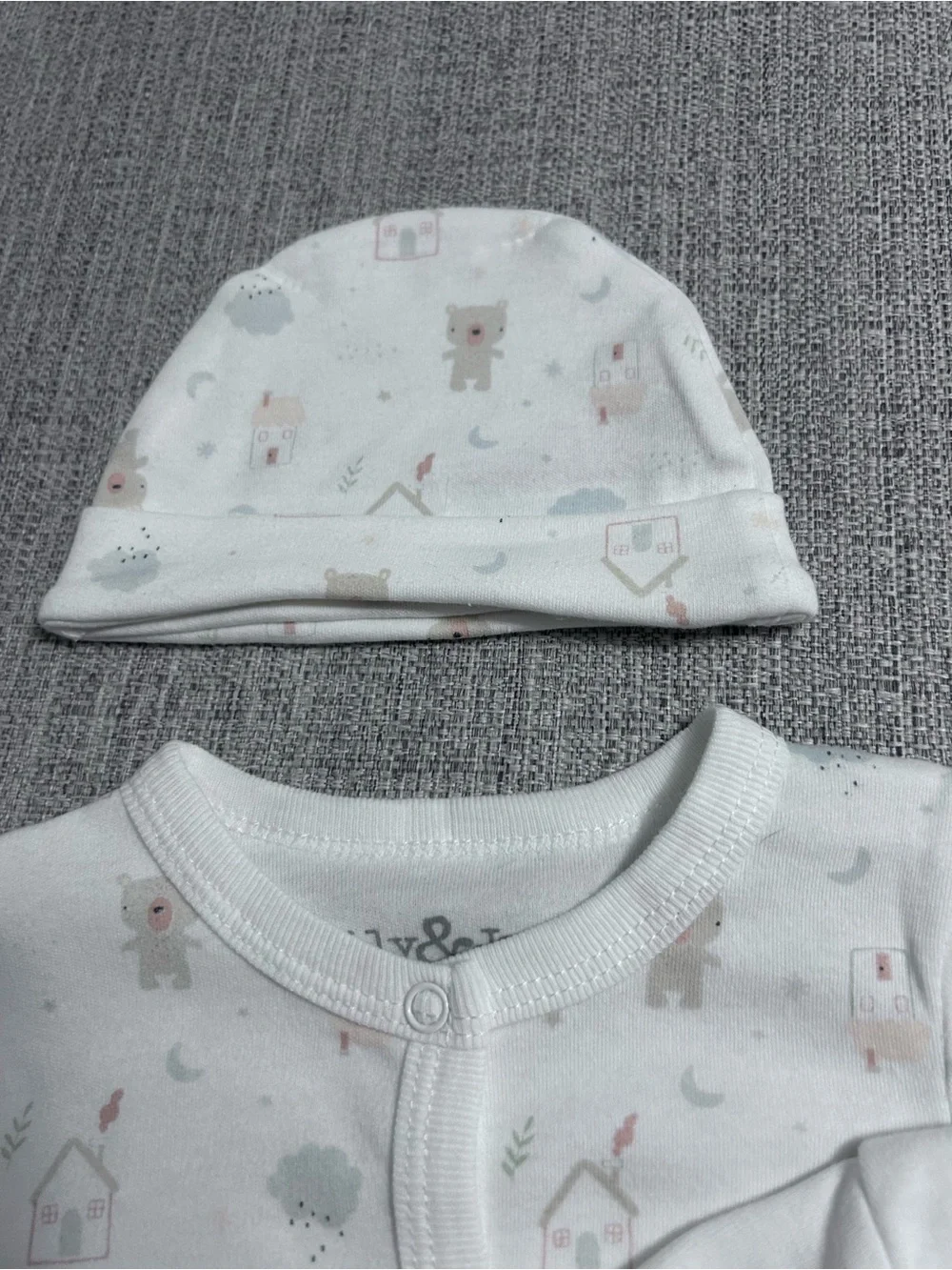 Lilly & Jack Cream 5 Piece Baby Long One Piece, short One Piece,Hat,Mittens 0-3M